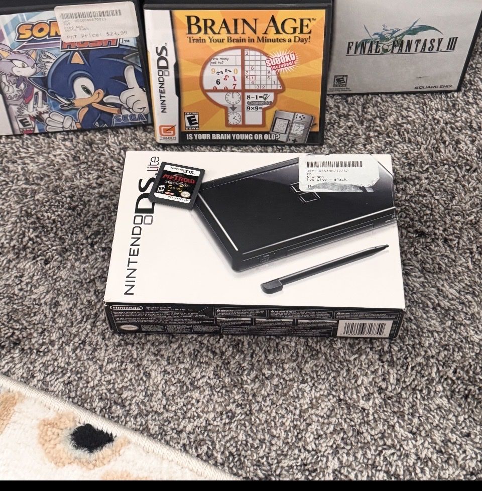 Nintendo DS lite