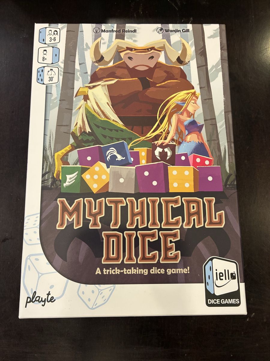 Mythical Dice Trick-Taking Board Game - IELLO / Playte
