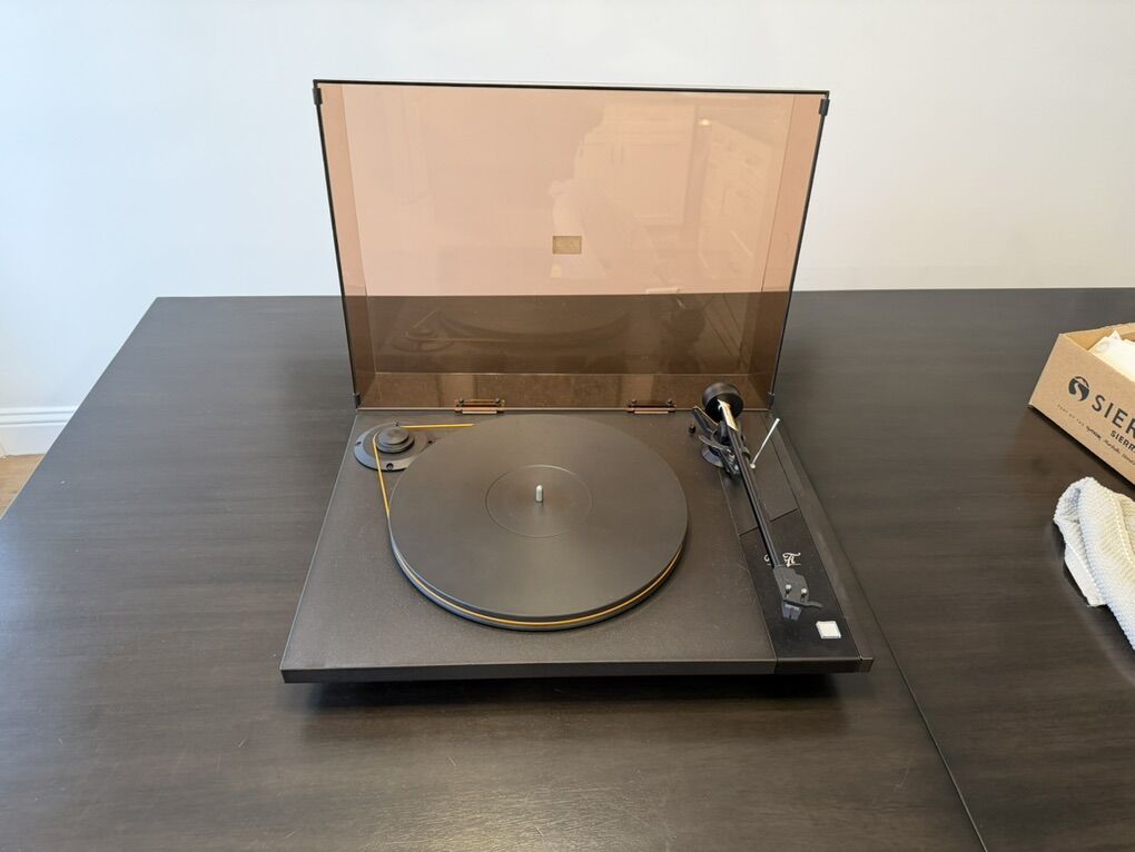 MOFI Electronics Studiodeck Turntable