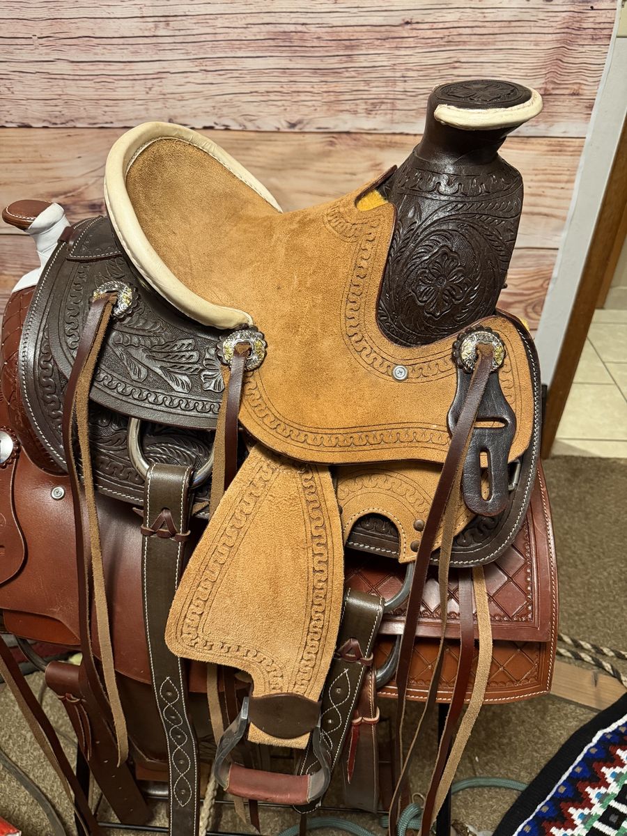 TONS Of Horse Tack