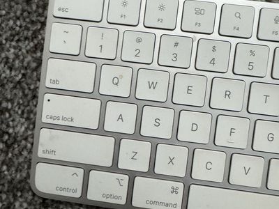 Apple Magic Keyboard Wireless Keyboard - Used A2520