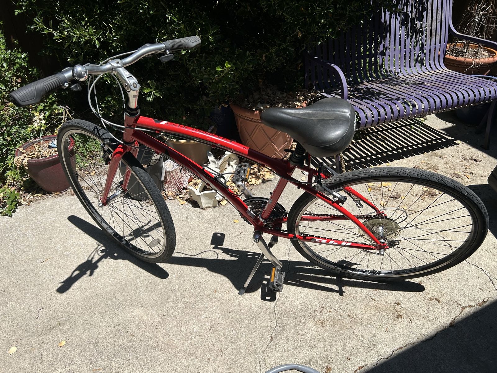 Fuji Crosstown 2.1 Bike