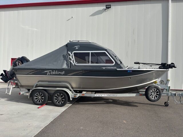 Weldcraft 210 Revolution fishing boats