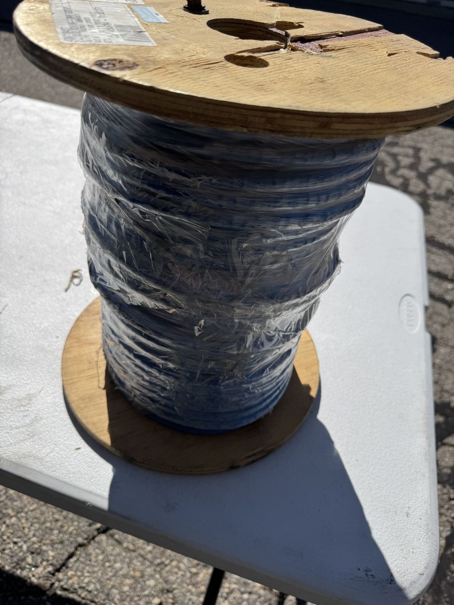 Southwire Company | 408718427 #2 TelcoFlex Blue L2 Class I, Unbraided