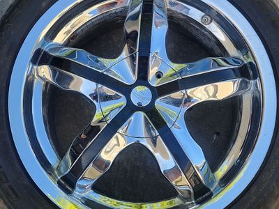 17" Plantinum Widow Chrome wheels with black insert
