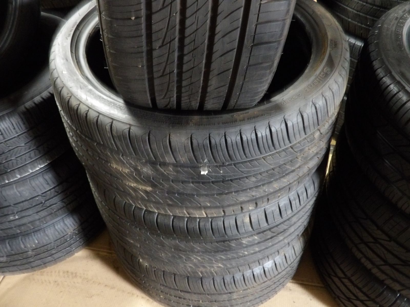 245/35R19 CELIMO SALIENT CS580 SET OF USED TIRES
