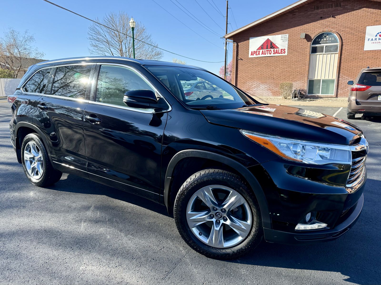 2016 TOYOTA HIGHLANDER Limited Platinum