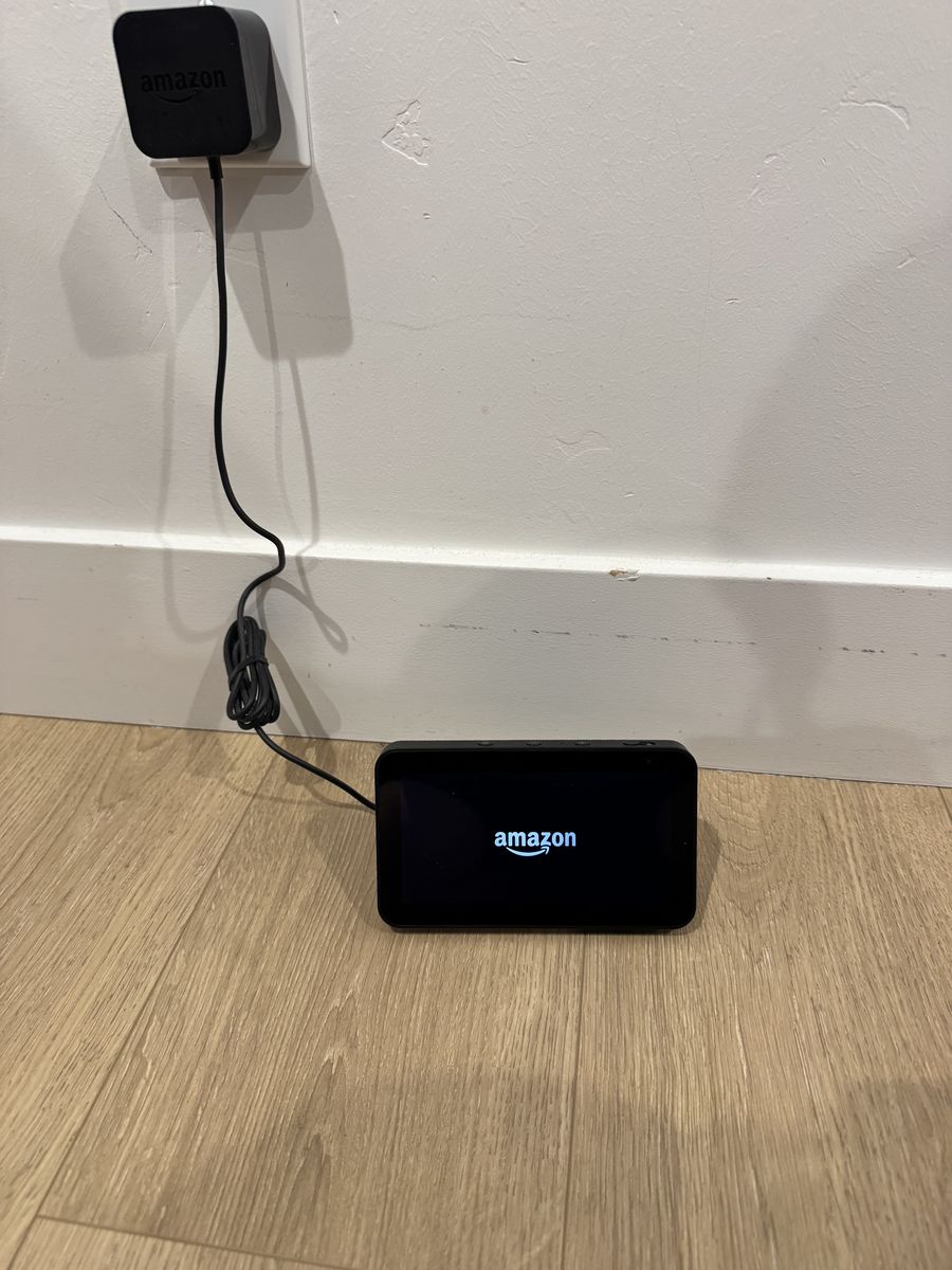 Amazon Echo Show 5 (1st Gen) – Like New