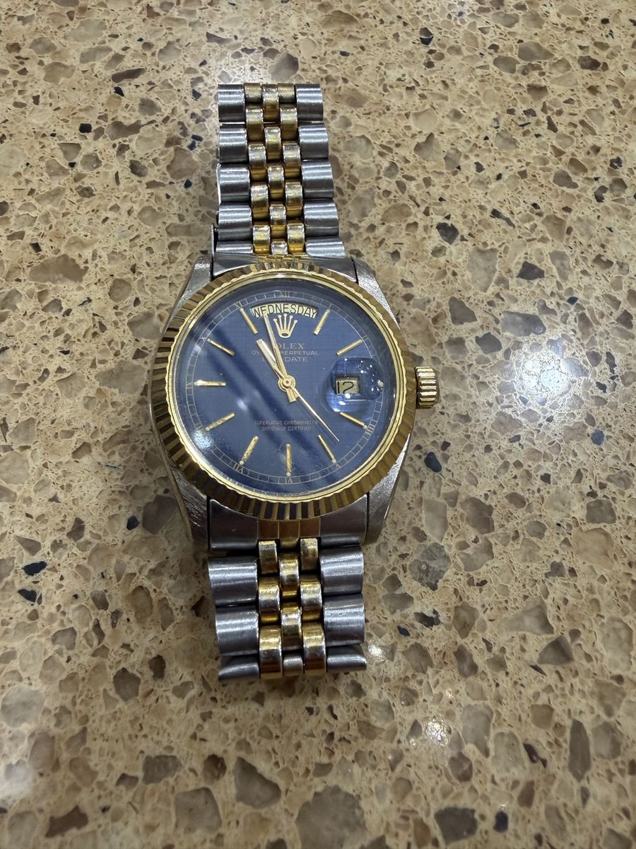 Rolex watch ( replica) 