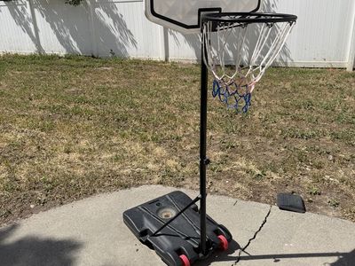 Portable Basketball Hoop with Base and Wheels - Adjustable Height for Outdoor Play