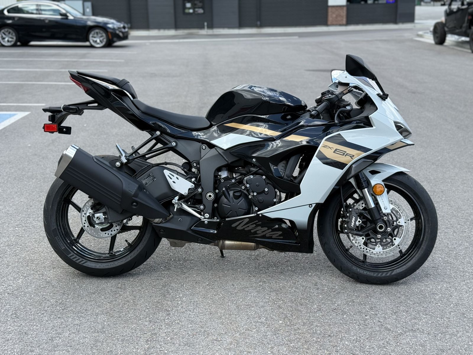 2026 KAWASAKI NINJA® ZX™-6R ABS - W43884-C