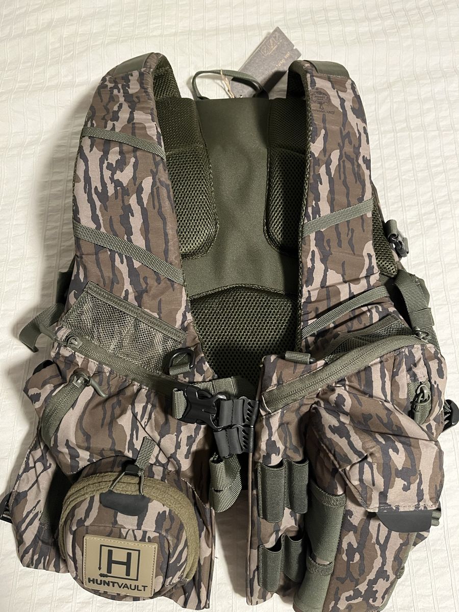 Mossy Oak/HuntVault turkey vest