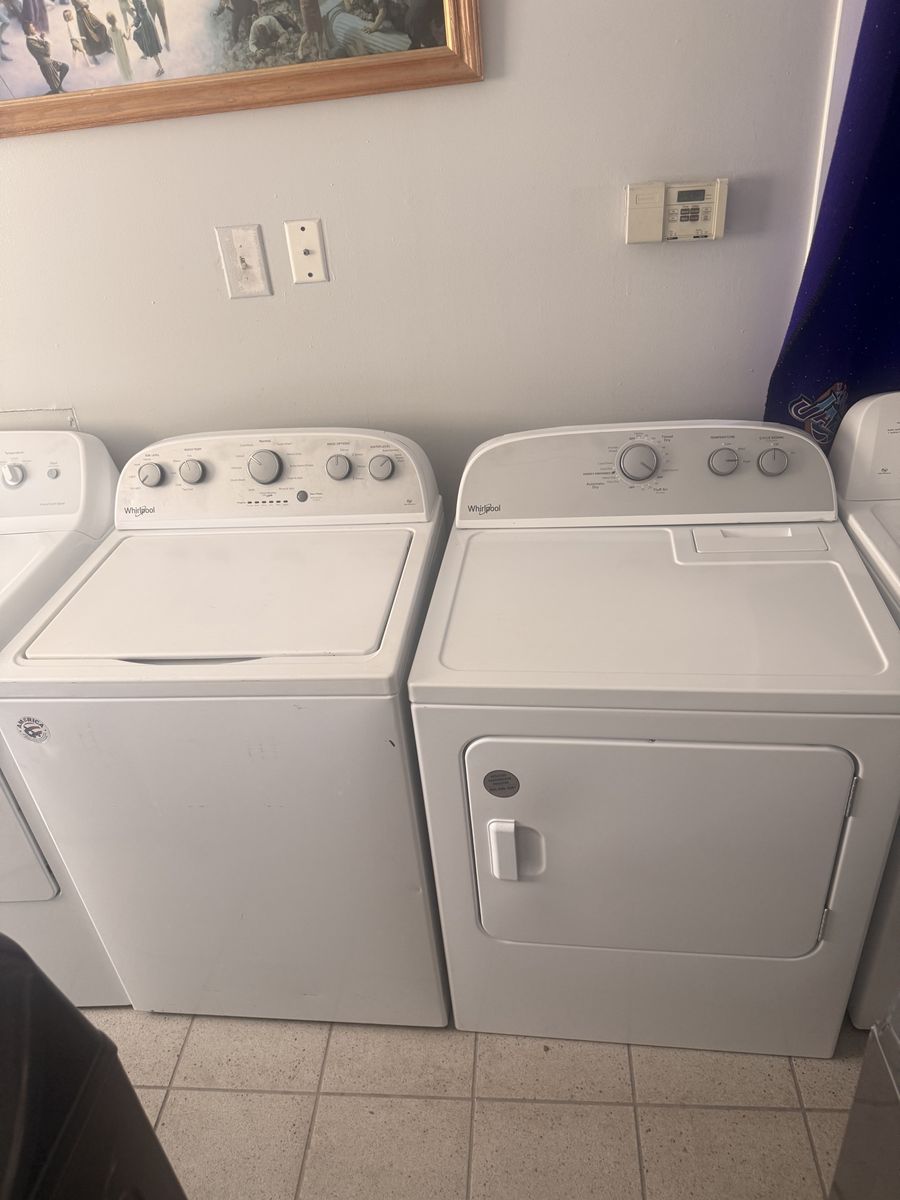 Whirlpool White Top Load Washer and Electric Dryer Set - Excellent Condition