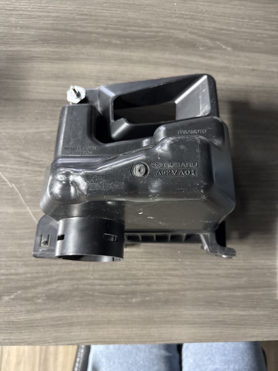 OEM  Subaru WRX 2019 Air cleaner