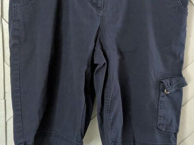 Liz Claiborne Capri's
