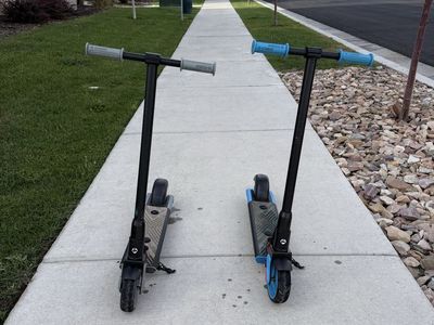 GOTRAX Electric Scooters - Pair of 2 Used Kids Kick Scooters