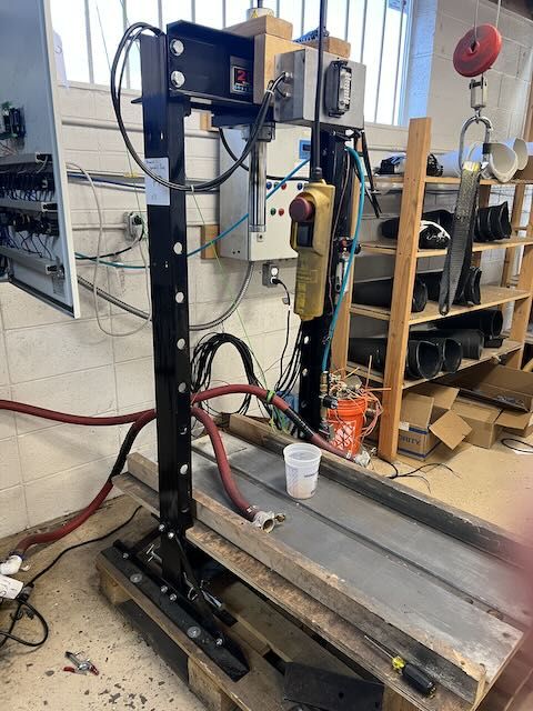 Pneumatic Hydraulic Press