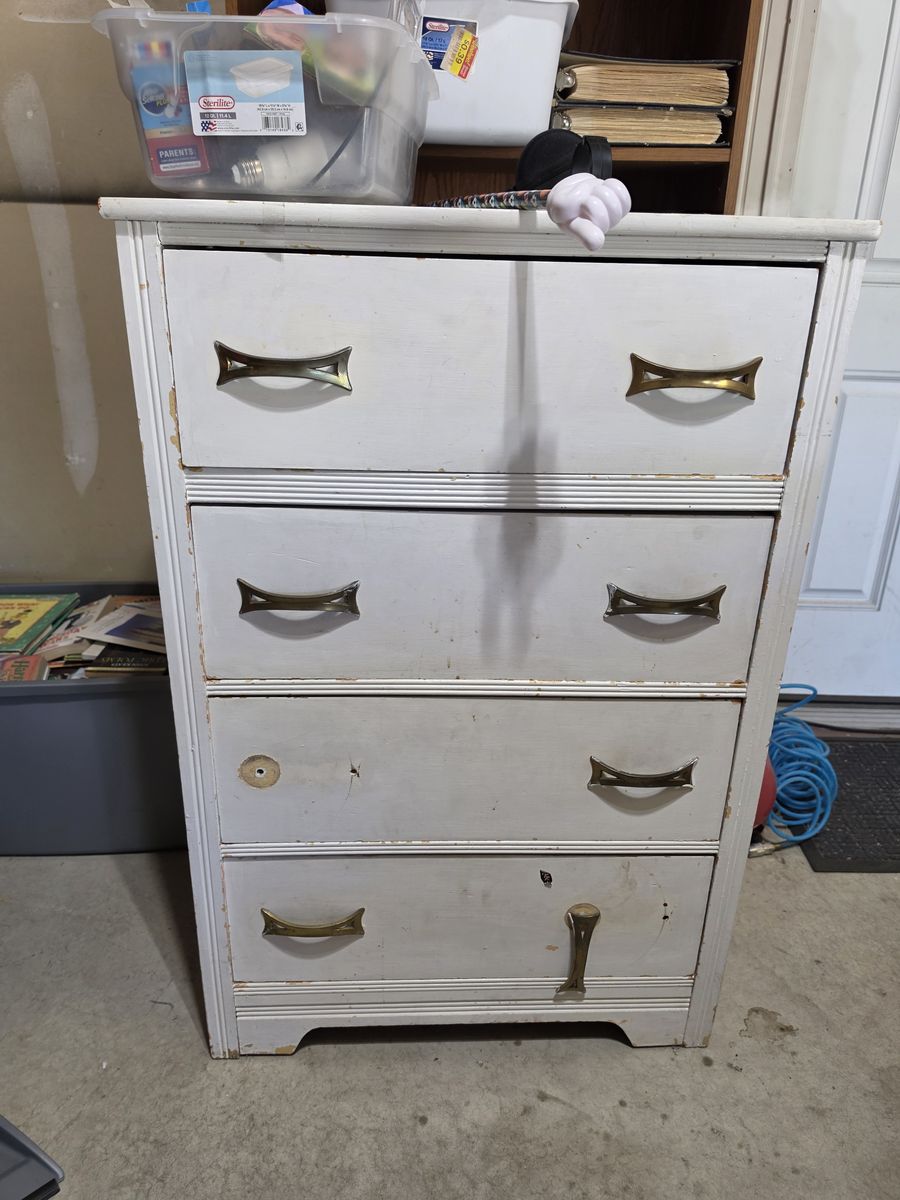 Dresser