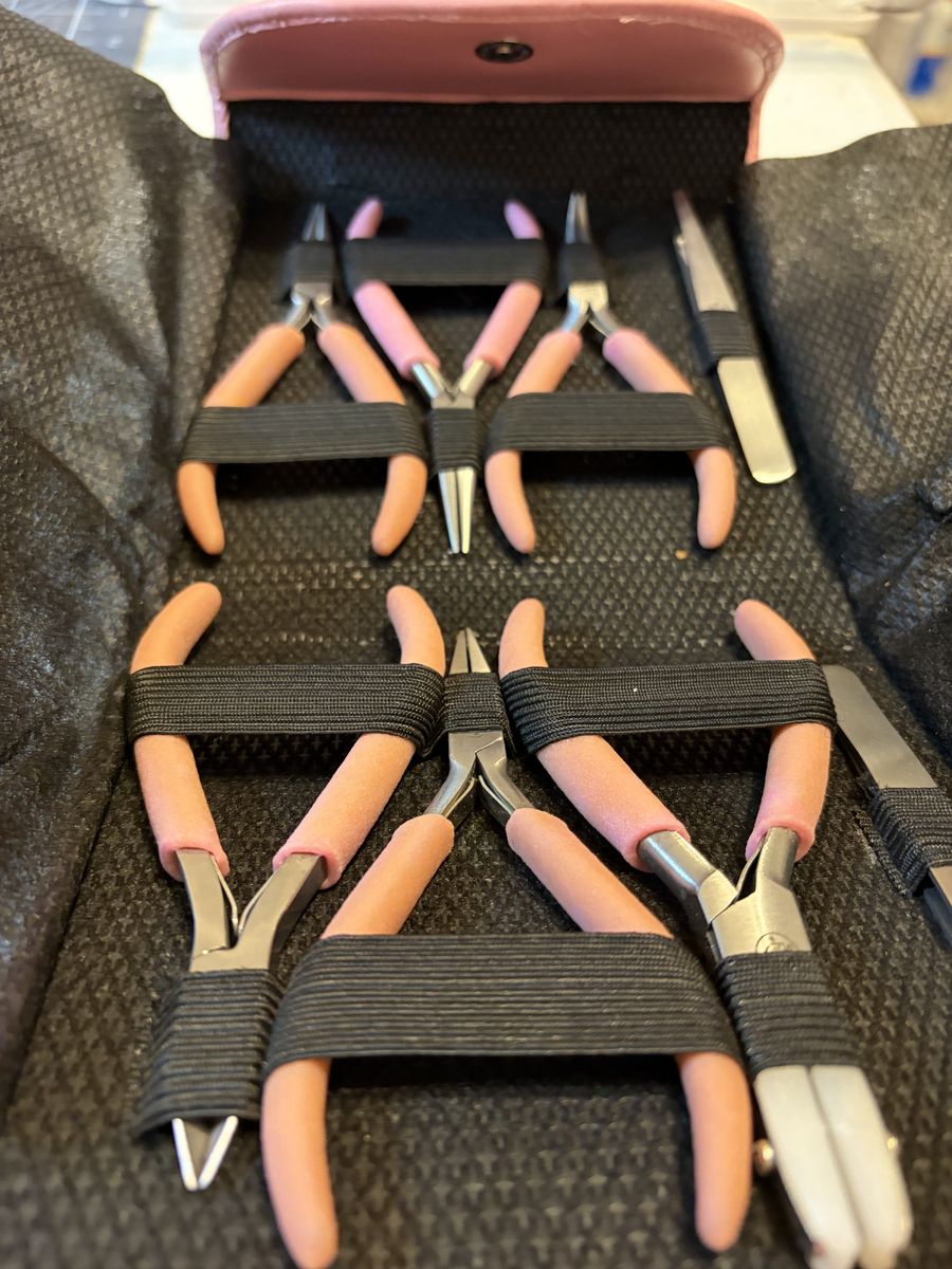 Totally Tools 8-Piece Professional Jewelry/Beading Foam Handle Tool Kit with a Leather Organizer