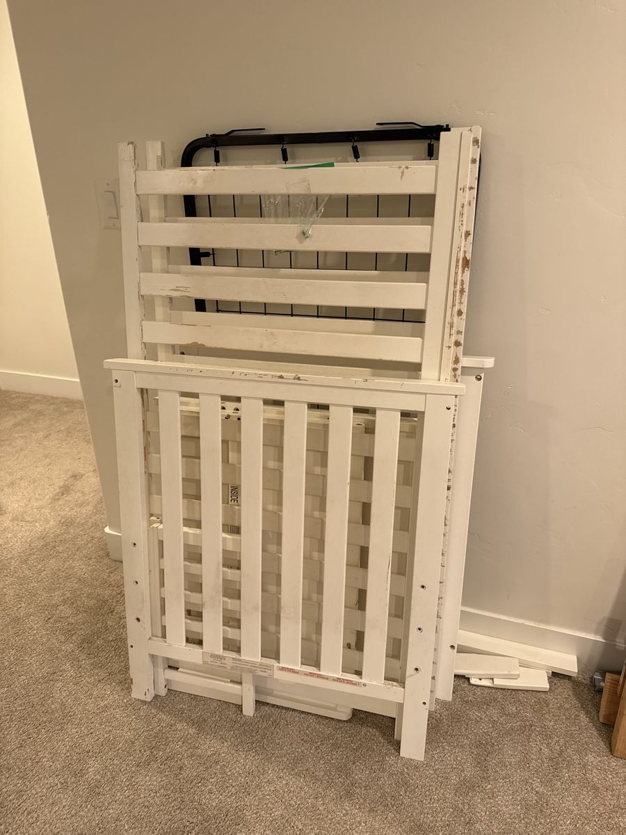White Wooden Baby Crib Frame with Metal Mattress Base