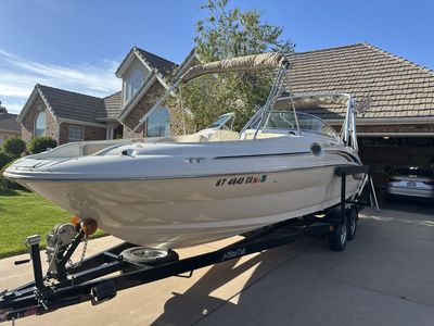 2000 Sea Ray Sundeck 240