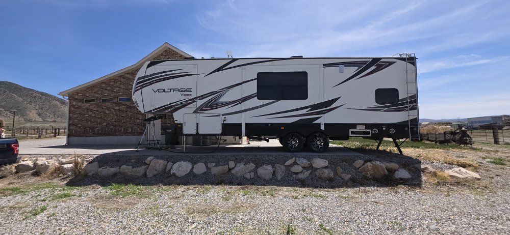 voltage toyhauler