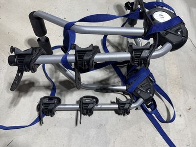 Thule 3-Bike Trunk Rack