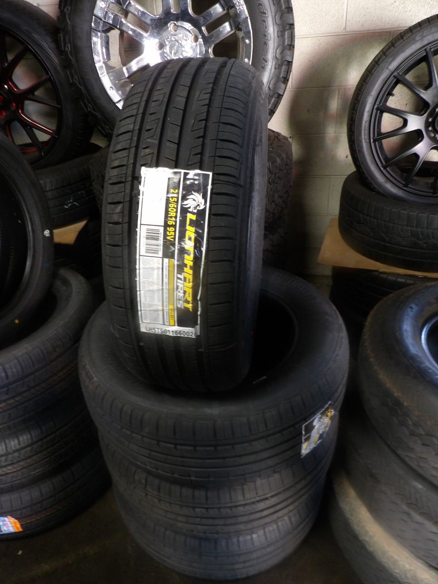 215/60R16 LIONHART LH-501 SET OF NEW TIRES