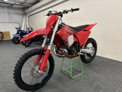 2026 GASGAS EX300
