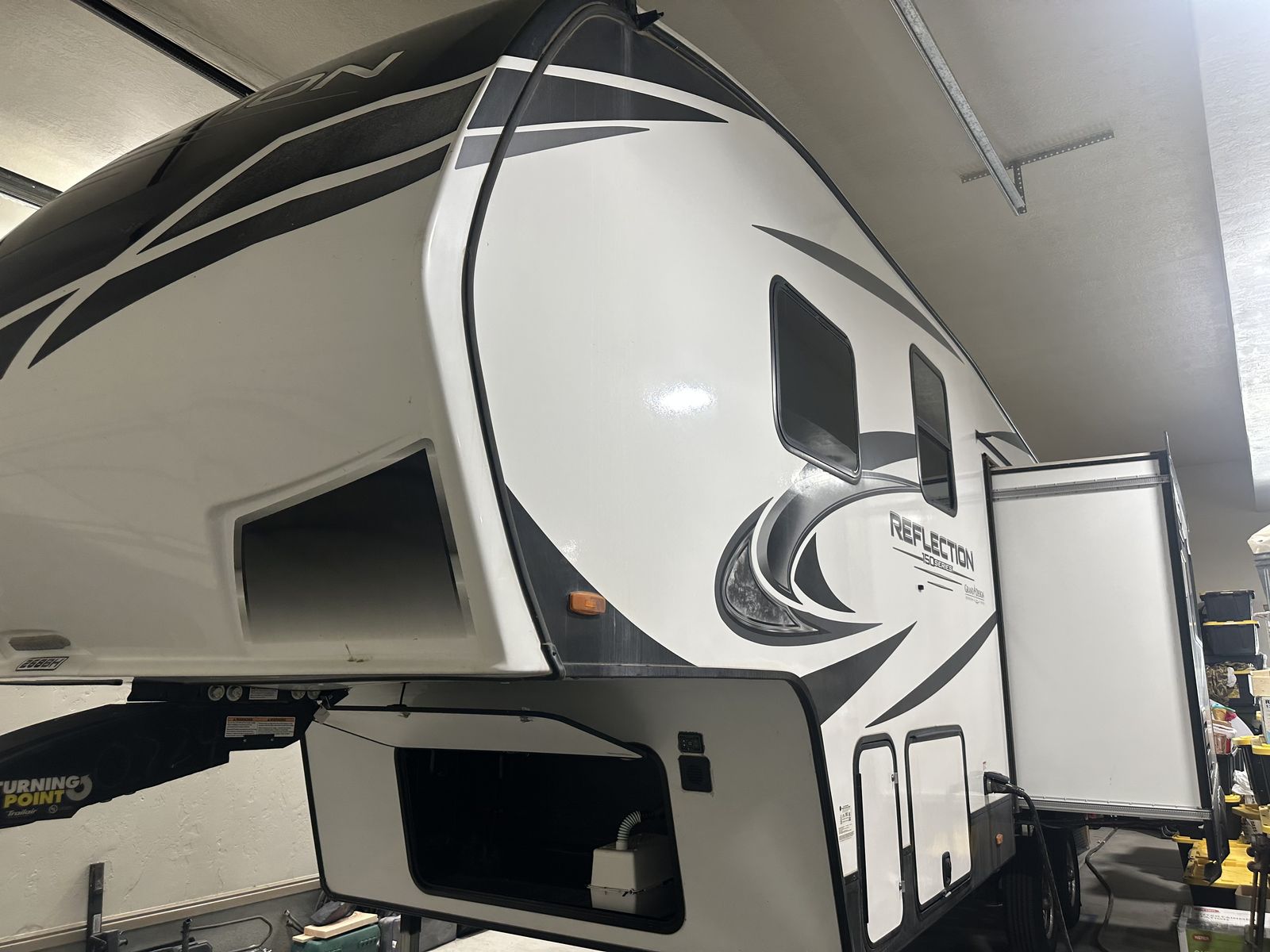 2021 Grand Reflection 268 BH
