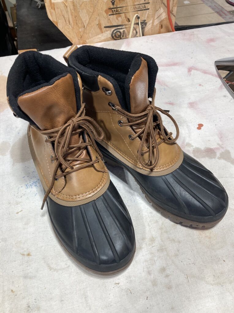 Insulated Boots