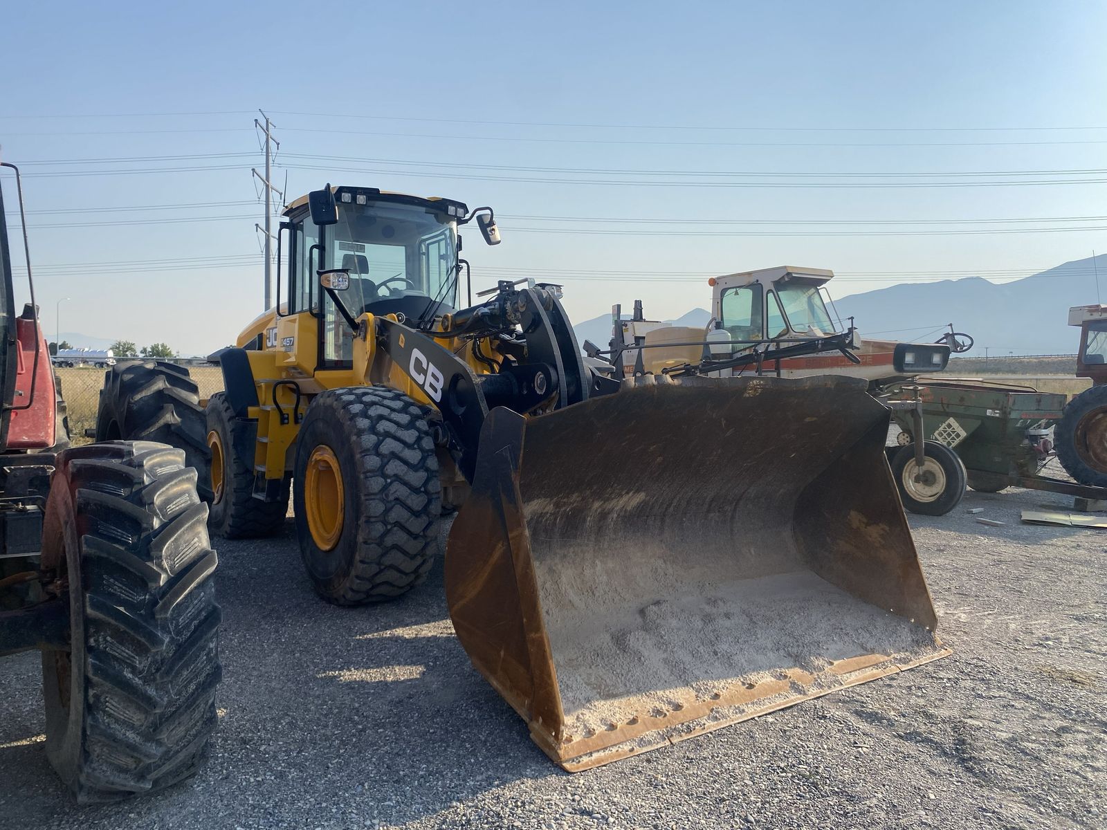 2023 JCB 457 027893