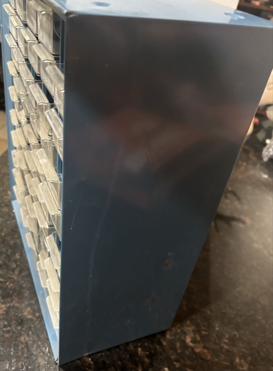 Main image 3
