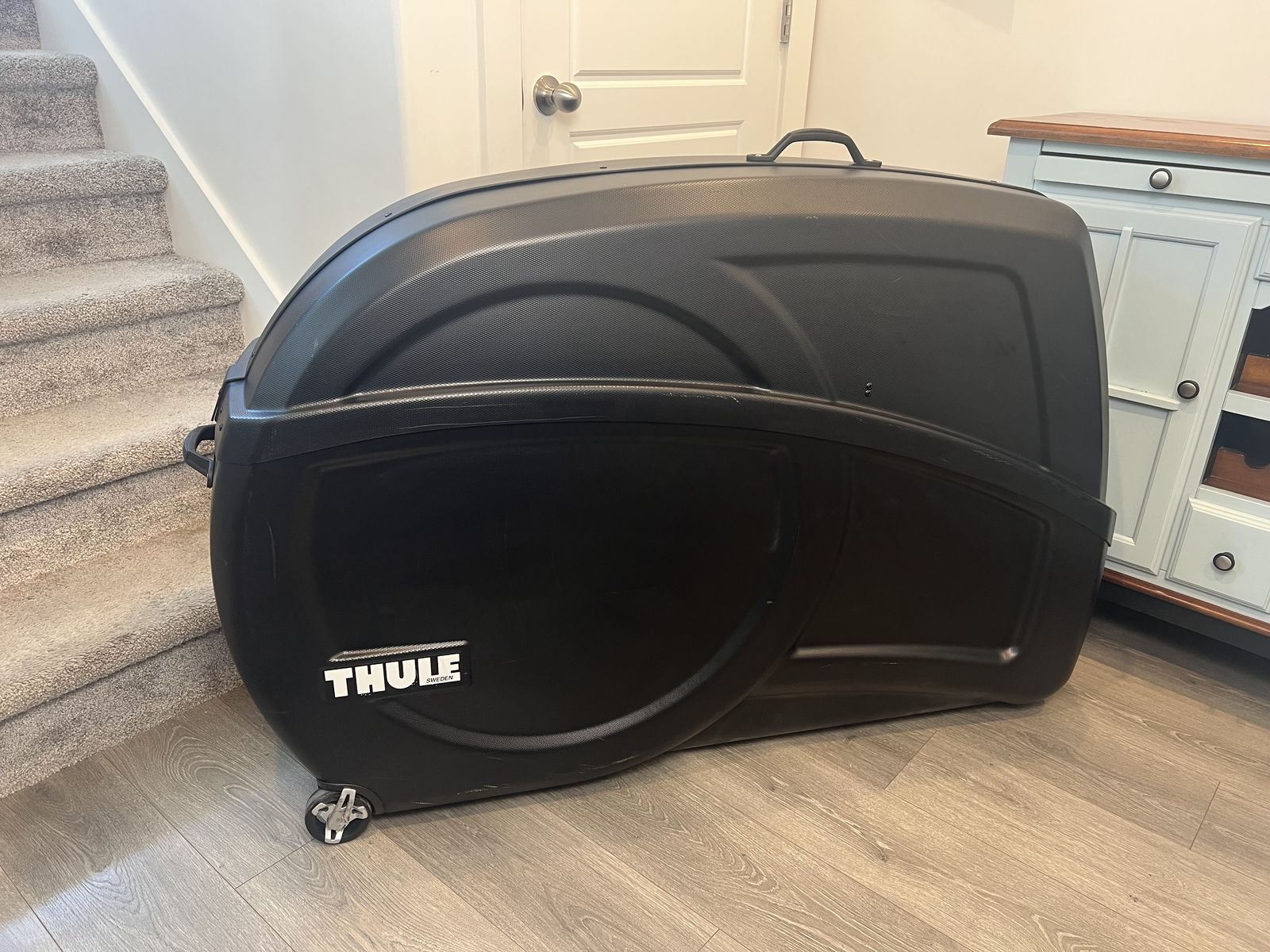 Thule RoundTrip Transition Hard Case Bike Travel Box | Complete with Stand