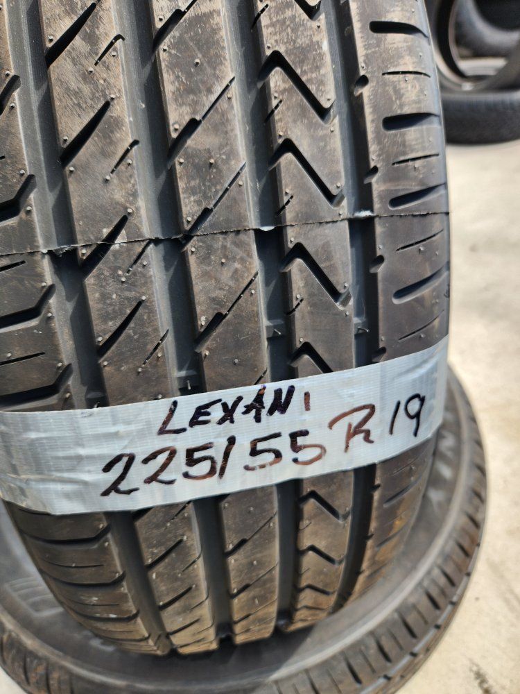 225/55r19 lexani lx twenty
