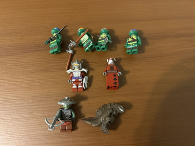 Lego Minifigures - Knock Off