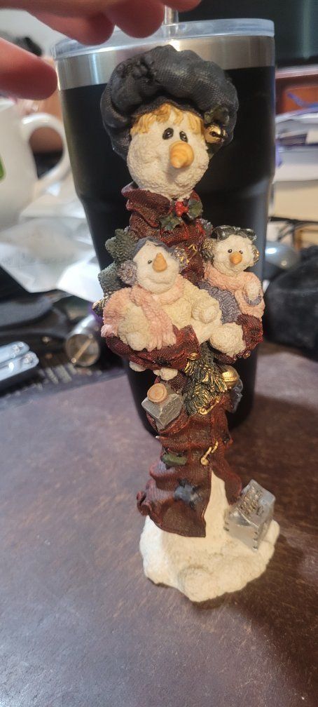 Festive Snowman Family Christmas Holiday Figurine DecorationBoyds Nanny the snowman