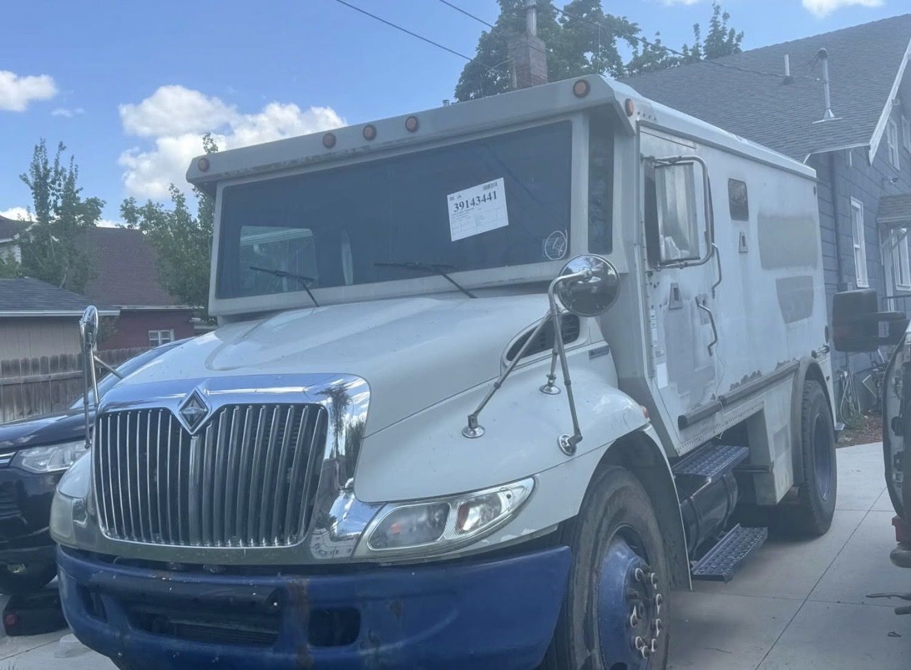 2007 international Brinks armored truck