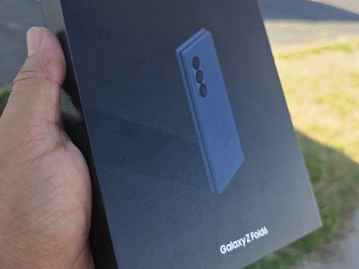 Samsung galaxy Fold 6 ( 1TB 1000 GB Storage Unlock