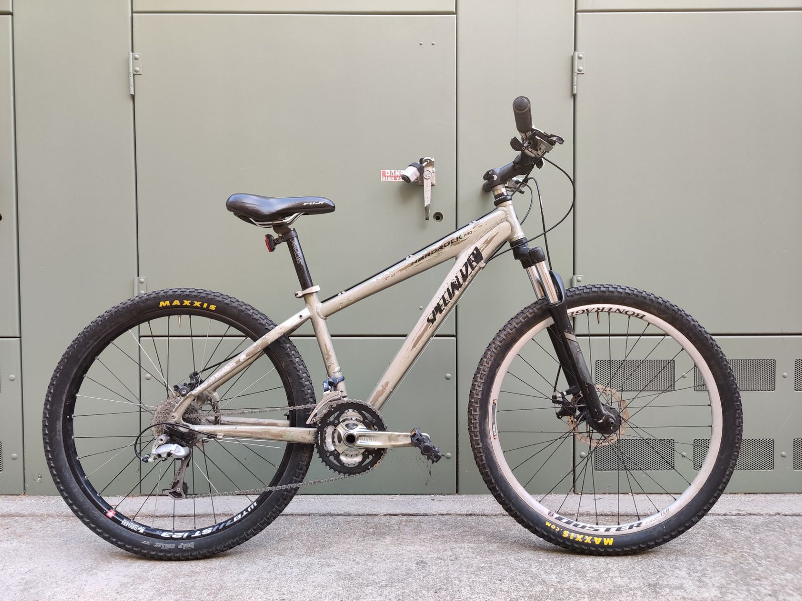 Specialized Hardrock pro Mountain Bike SB109-26