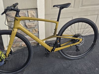 Specialized Sirrus 5.0 Medium New