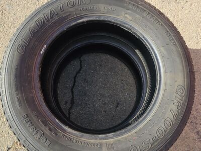 P235/65R18 Gladiator QR700-SUV Tires