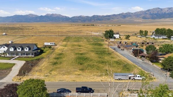 Grantsville City Horse Property Acreage!