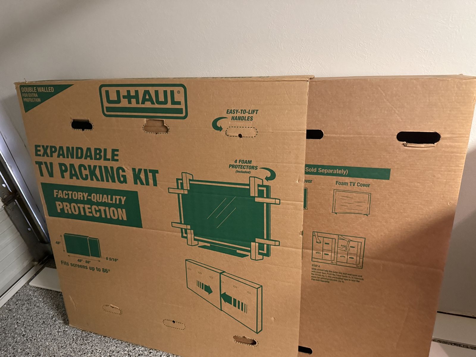 U-Haul Expandable TV Moving box for screens Up to 86"