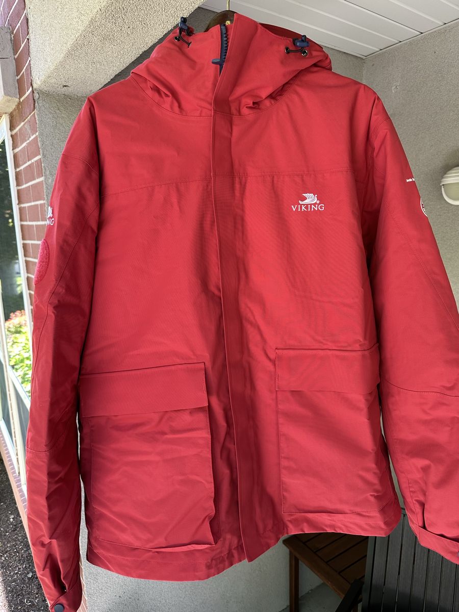 Arctic Parkas. With removable puffer jacket lining