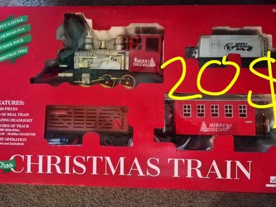 Choo Choo Christmas Train Set - 24 Pieces, Sound, Headlight, 200+ inches of track