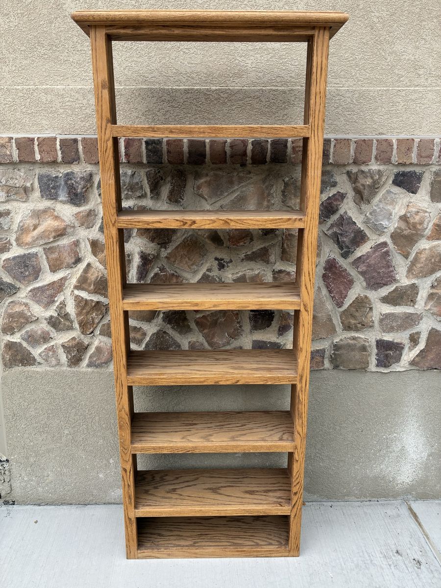 Solid Oak Tall 7-Shelf Bookcase Media Tower - 25.5 Inches Wide