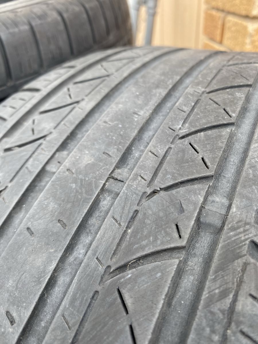 255/55R18  tires