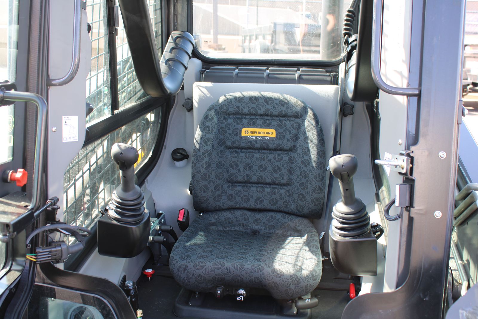 FOR RENT – NEW HOLLAND C330 COMPACT TRACK LOADER $199