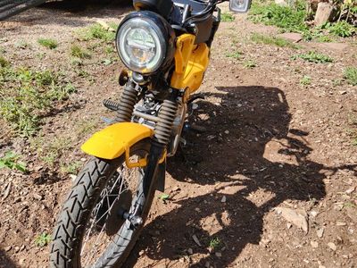 Honda Trail 125 Motorcycle - Yellow